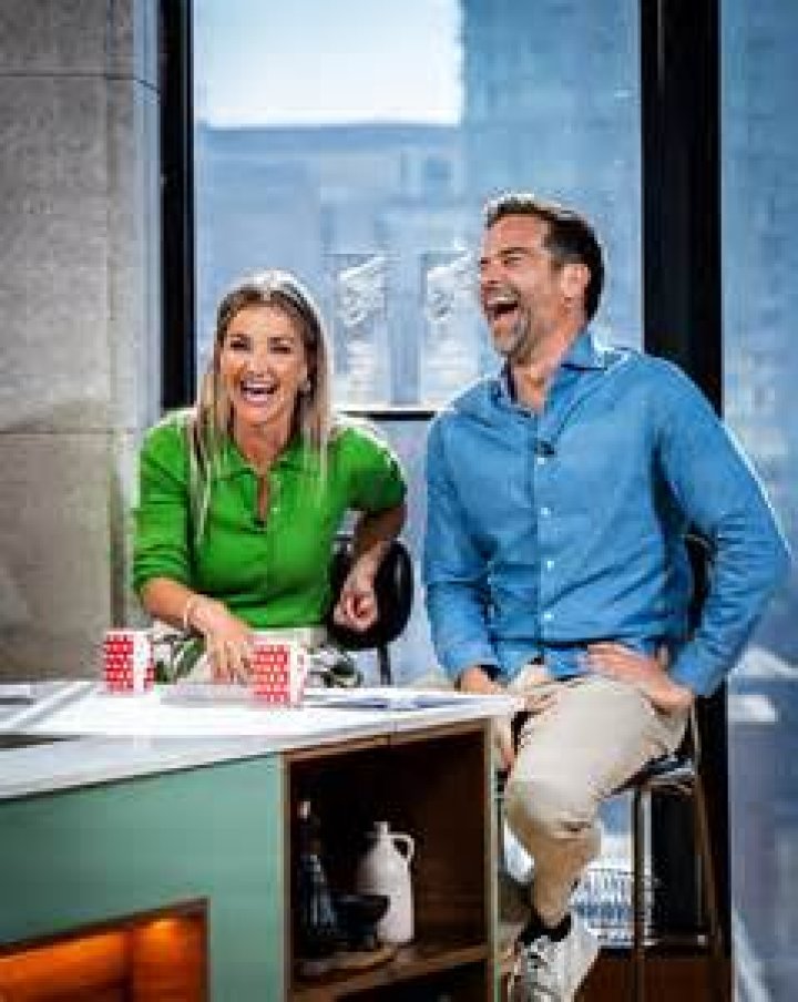 Famous TV Presenter and Actor, Gethin Jones is currently a single man.