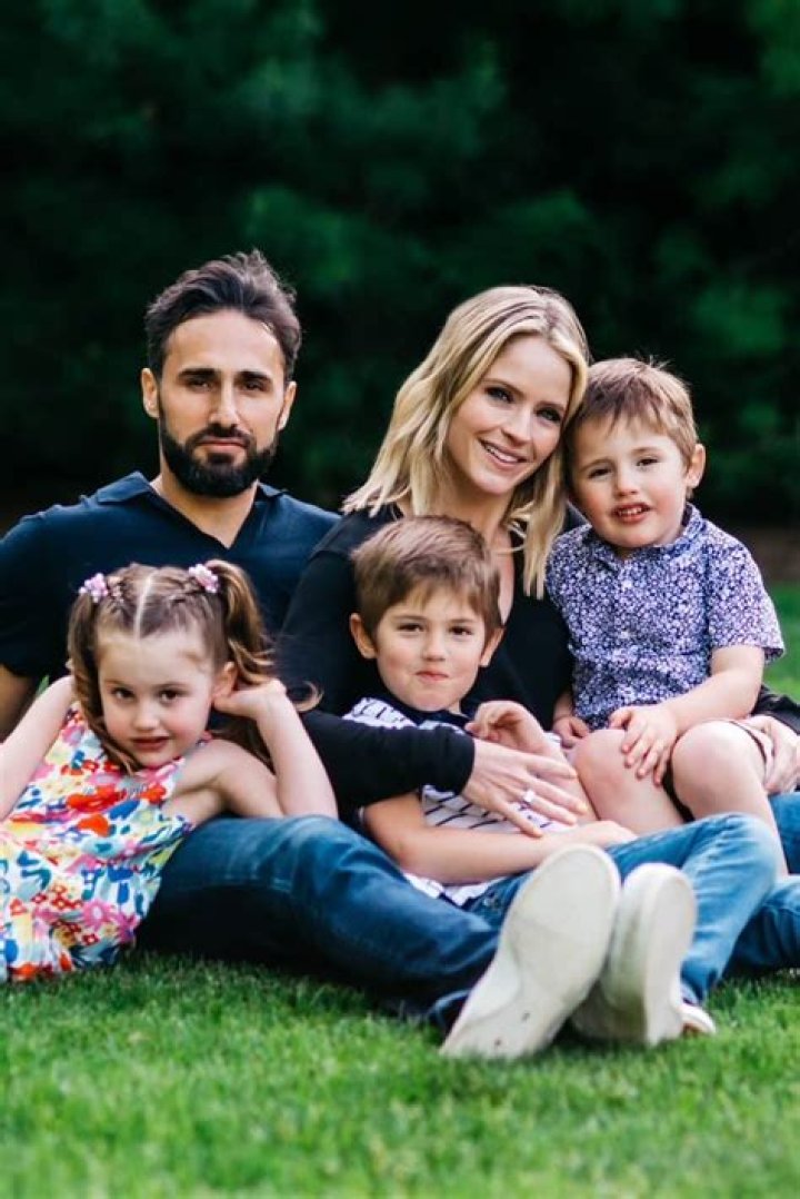 Good Morning America's Co-Host, Sara Haines Tied The Knot With Her Husband, Max Shifrin. They Have Three Children Together