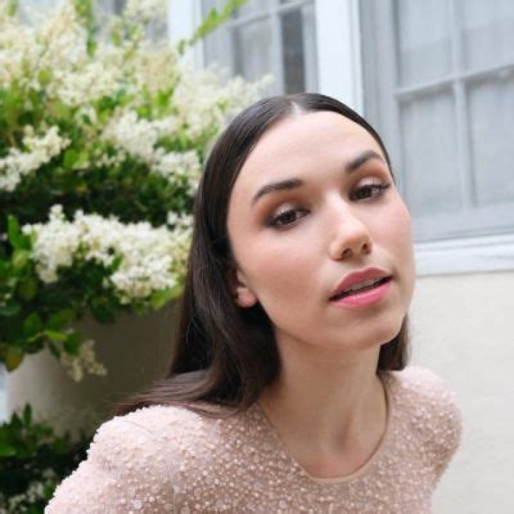 Grace Caroline Currey: From Acting Stardom to Happily Ever After with Branden