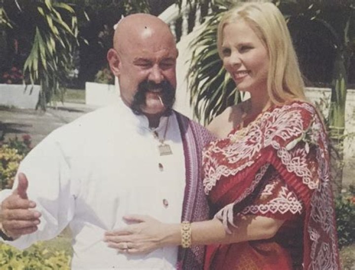 Robin Vernon And Ted Vernon 14 Years Of Marriage Relationship Ended In A Snap.